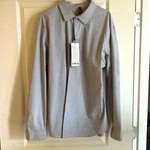 Lululemon dress shirt, never worn with tags attached